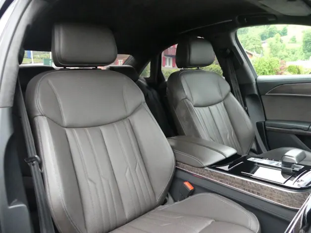Audi A8 50 TDI quattro tiptronic