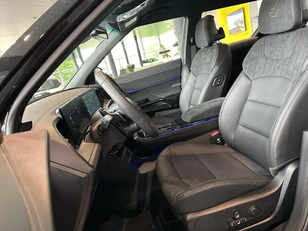 KGM -SsangYong Musso 80,6 kWh Blackline 4WD