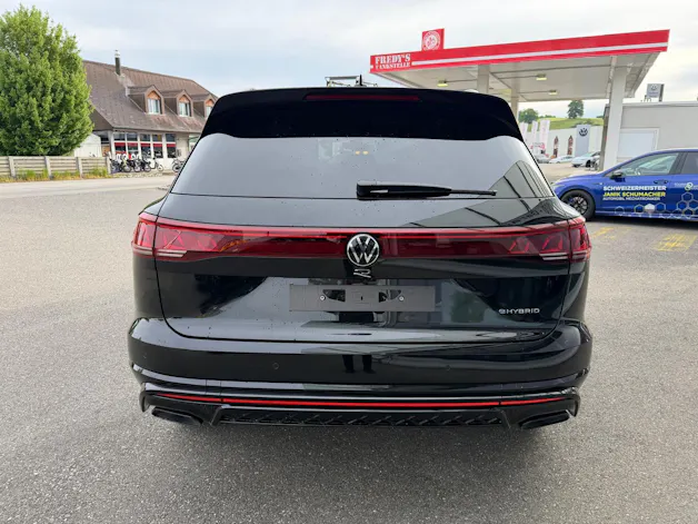 VW VW Touareg 3.0 TSI R-Line Final Edition Tiptronic