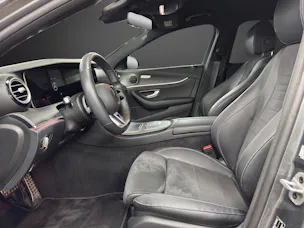 Mercedes-Benz E 220 d T 4M Swiss Star