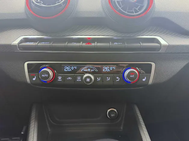 Audi SQ2 TFSI quattro S-tronic