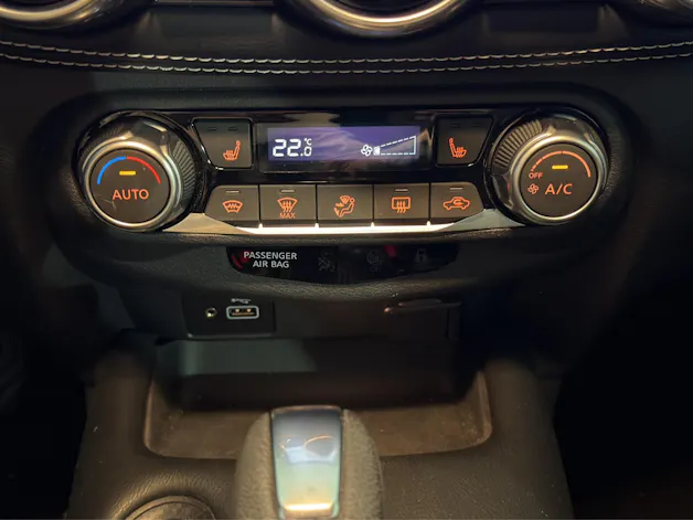 Nissan Juke 1.0 DIG-T N-Connecta DCT