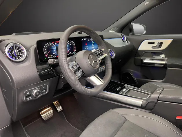 Mercedes-Benz GLA 250 4MATIC Swiss Star