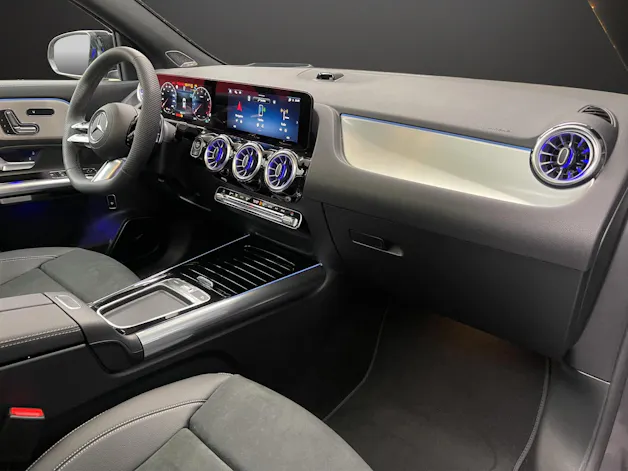 Mercedes-Benz GLA 250 4MATIC Swiss Star