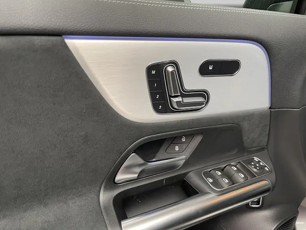 Mercedes-Benz GLA 250 4MATIC Swiss Star