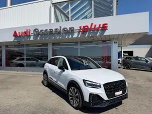 Audi NaviPLUS/Kamera/Panoramadach/MatrixLED/Rote Farbnähte, Vollledersitze/Komfortschlüssel/ SONOS Sound/Elektrische Heckklappe/