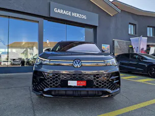 VW Tiguan 2.0 TSI DSG R-Line 4Motion
