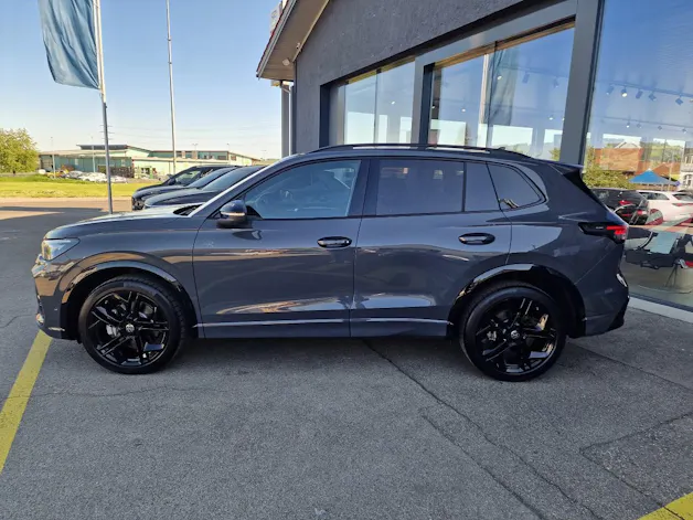 VW Tiguan 2.0 TSI DSG R-Line 4Motion