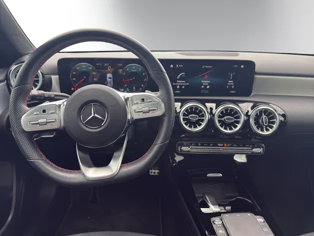 Mercedes-Benz A 200 AMG Line 4Matic