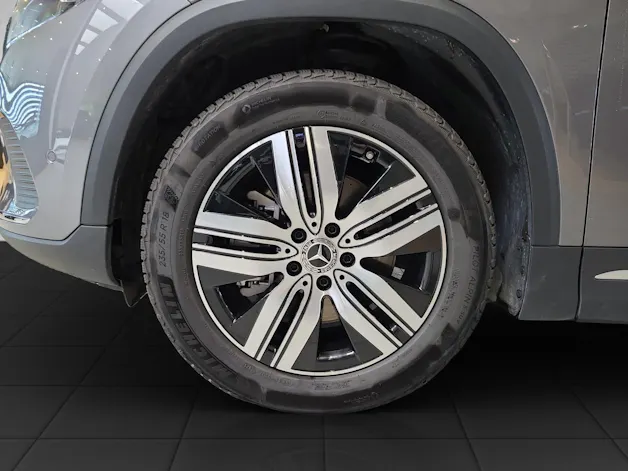 Mercedes-Benz EQA H243 EQA 300 Swiss Star 4m