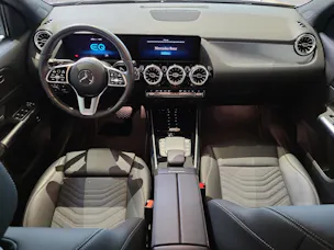 Mercedes-Benz EQA H243 EQA 300 Swiss Star 4m
