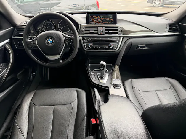 BMW 320d GT xDrive Luxury Line Steptronic