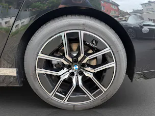 BMW 740d xDrive 48V M Sport Steptronic