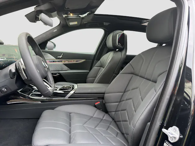 BMW 740d xDrive 48V M Sport Steptronic