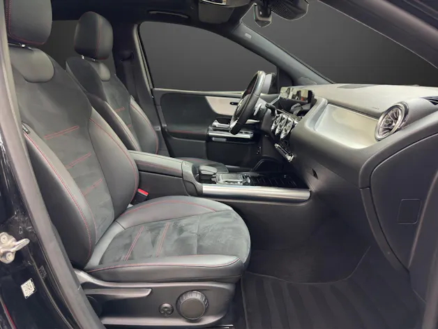 Mercedes-Benz B 200 AMG Line