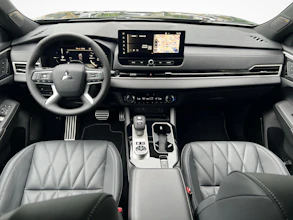 https://vehicle.imgix.net/4306086/98bbbb4b-4539-49b2-8a01-63c9f55a4872.jpg