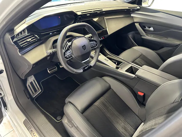 Peugeot 308 SW 1.2 Hybrid GT
