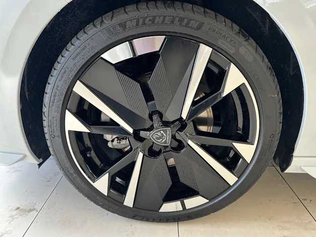 Peugeot 308 SW 1.2 Hybrid GT