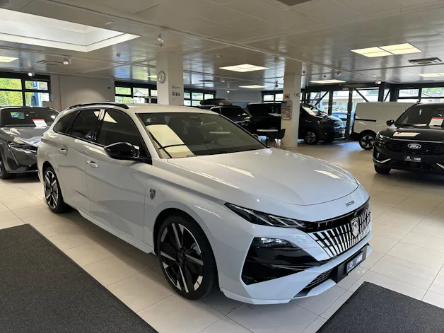 Peugeot 308 SW 1.2 Hybrid GT