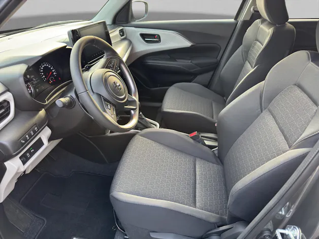 Suzuki Swift 1.2 Sakura Top Hybrid
