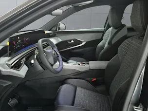 Peugeot 5008 e-Allure Premium AWD