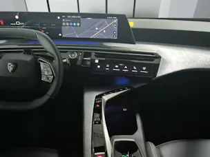 Peugeot 5008 e-Allure Premium AWD