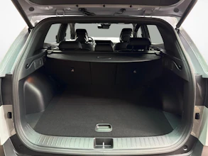 https://vehicle.imgix.net/4306220/b9cd50d2-4f45-401c-bcee-9f8121d0dedd.jpg