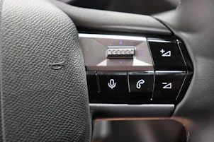 image du véhicule DS AUTOMOBILES 3 Crossback 1.2 Hybrid Maison Sarah Lavoine
