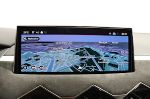image du véhicule DS AUTOMOBILES 3 Crossback 1.2 Hybrid Maison Sarah Lavoine