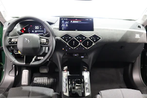 image du véhicule DS AUTOMOBILES 3 Crossback 1.2 Hybrid Maison Sarah Lavoine