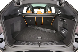 https://vehicle.imgix.net/4306241/da20d53b-e602-4e53-8cbb-6b8a5cda284c.jpg