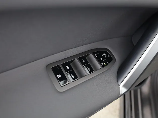 BMW iX xDrive60