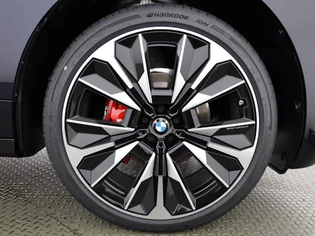 BMW iX xDrive60