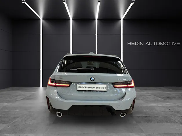 BMW 320d xDrive SAG Touring Attraktiven Leasingzinssatz ab 1,9 % bei Abschluss einer BMW Fahrzeugversicherung.