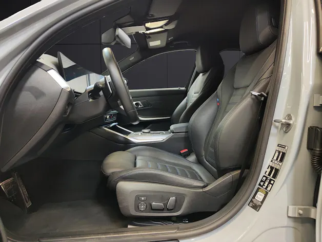 BMW 320d xDrive SAG Touring Attraktiven Leasingzinssatz ab 1,9 % bei Abschluss einer BMW Fahrzeugversicherung.
