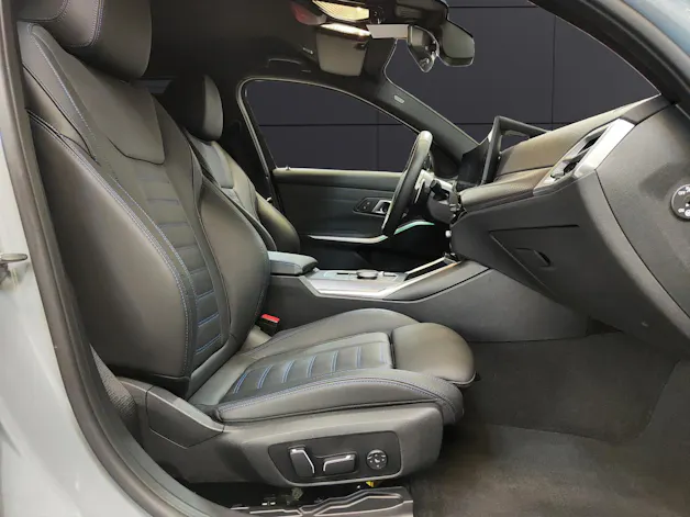 BMW 320d xDrive SAG Touring Attraktiven Leasingzinssatz ab 1,9 % bei Abschluss einer BMW Fahrzeugversicherung.