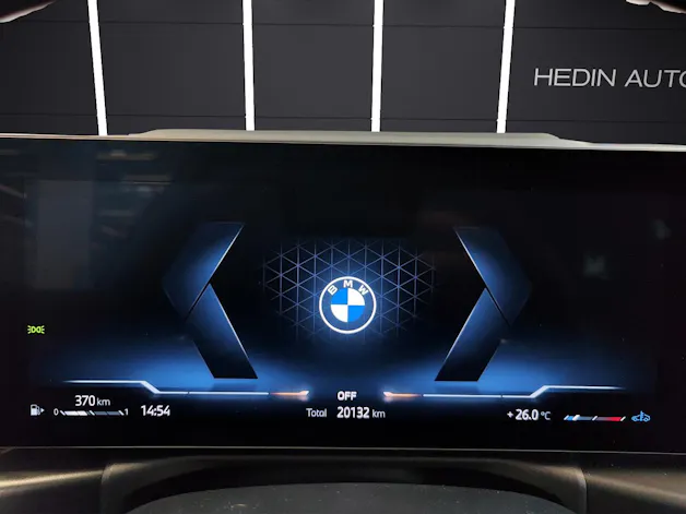 BMW 320d xDrive SAG Touring Attraktiven Leasingzinssatz ab 1,9 % bei Abschluss einer BMW Fahrzeugversicherung.