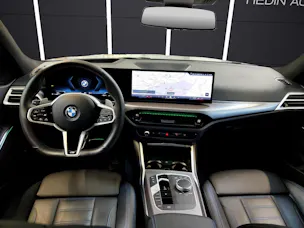 BMW 320d xDrive SAG Touring Attraktiven Leasingzinssatz ab 1,9 % bei Abschluss einer BMW Fahrzeugversicherung.