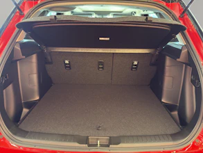 https://vehicle.imgix.net/4306358/9ddd4e19-1638-47ab-abf3-54ba1954a26a.jpg