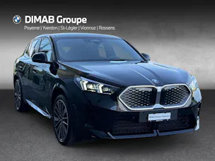 BMW iX2 30 M Sport xDrive U10 (CH) AHK ** Leasing à 0.9% ** Roues hiver incluse ** 📍