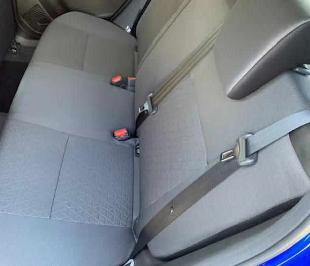 Suzuki Swift 1.2 Sakura Top Hybrid 4x4