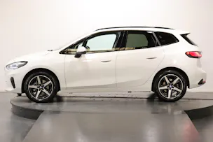 BMW 218d paddles Active Tourer