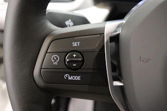 https://vehicle.imgix.net/4306427/706818ce-464d-41ac-8caf-b5fa63ccde38.JPG
