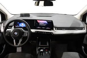 BMW 218d paddles Active Tourer