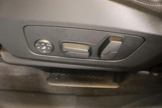 https://vehicle.imgix.net/4306427/f52e68fa-f816-43dd-9a54-692255774e2c.JPG