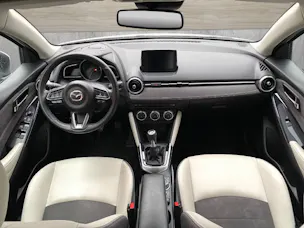 Mazda 2 SG90 Mt Revolution Pack Leder Weiss 4 N