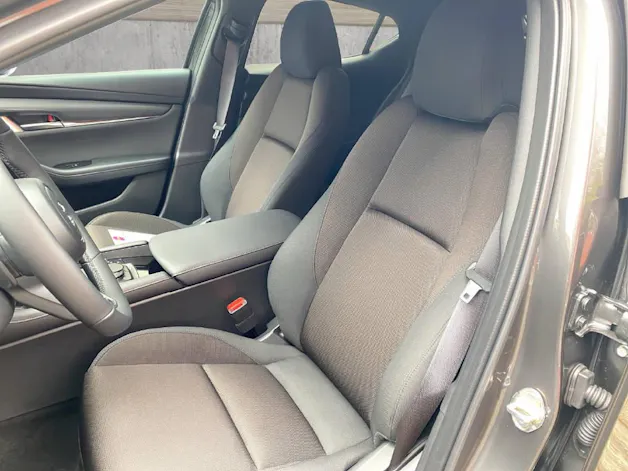 Mazda 3 Hatchback eSG141 AT FWD Exclusive-Line
