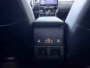 Subaru Solterra eV Luxury AWD