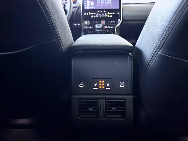 Subaru Solterra eV Luxury AWD