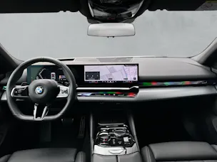BMW 520d Touring M Sport xDrive G61 (CH) AHK 2.0T